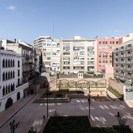Apartment Beautiful & Central Flat Near Sagrada Familia *