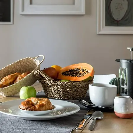 Beautiful & Central Flat Near Sagrada Familia Apartment *