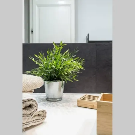 Apartment Beautiful & Central Flat Near Sagrada Familia *