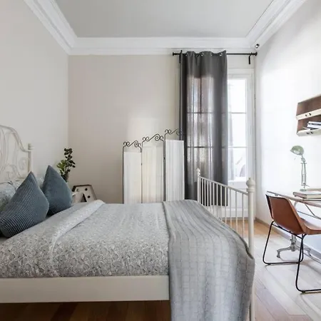 Beautiful & Central Flat Near Sagrada Familia * Barcelona