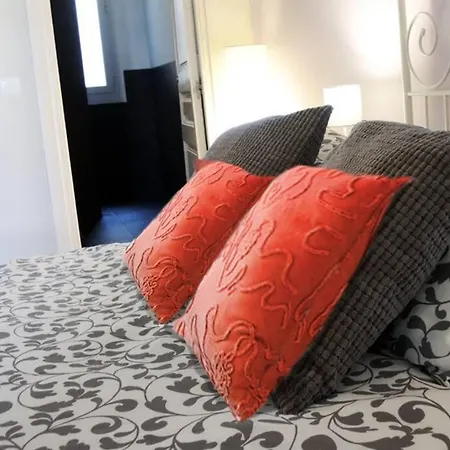 Beautiful & Central Flat Near Sagrada Familia Apartment *
